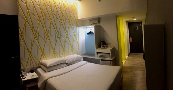 XYZ Deluxe room in First World Hotel. RM67 a night. Tip - the walk-in rates are cheaper than the online rates.