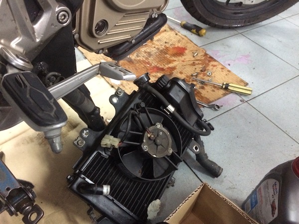 Pulsar 200 ns radiator fan deals price