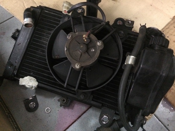 Pulsar 200 ns on sale radiator fan price