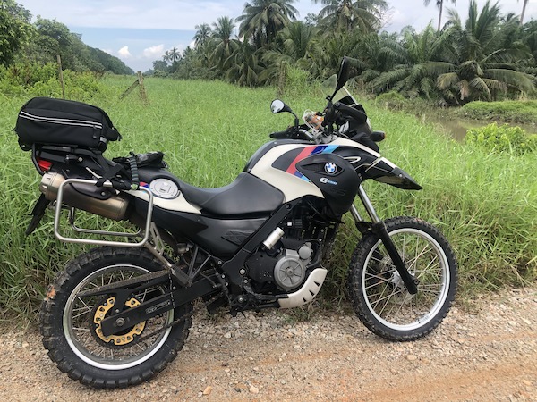 New Shoes for the G650GS Sertao – Shinko 804/805 Off-Road Biased